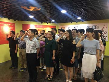 参观监狱2.jpg